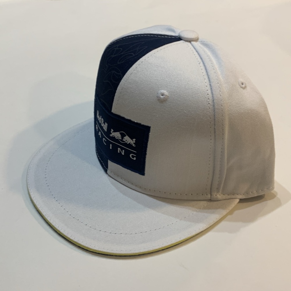 Red Bull Racing Baseball Hat - Picture 3 of 8